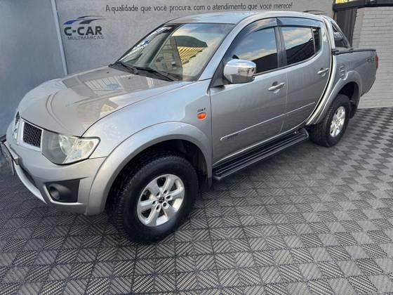 MITSUBISHI L200 TRITON 3.5 HPE 4X4 CD V6 24V FLEX 4P AUTOMÁTICO